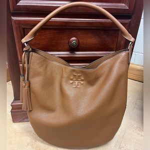 Tory Burch Thea Large Slouchy Shoulder Bag